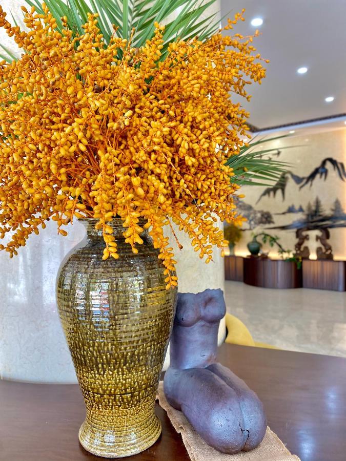 Luxury6 Hotel Mong Cai Exterior foto